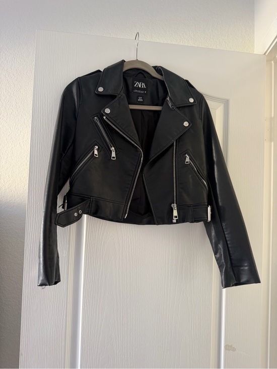 Zara Jackets & Blazers - Zara Black Faux Leather Cropped Biker Jacket